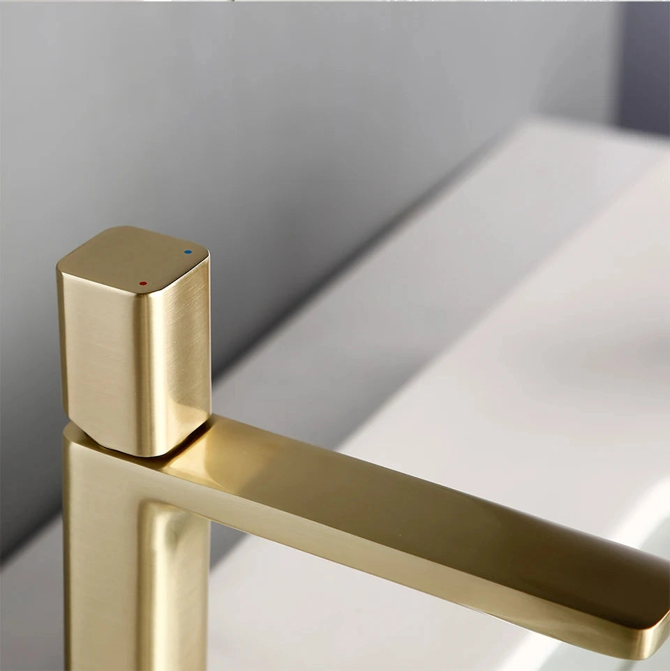 Robinet mitigeur lavabo doré brossé AURUM